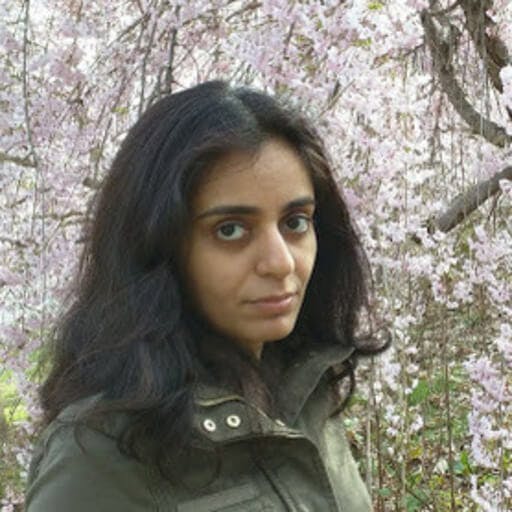 Pooja Hiranandani headshot