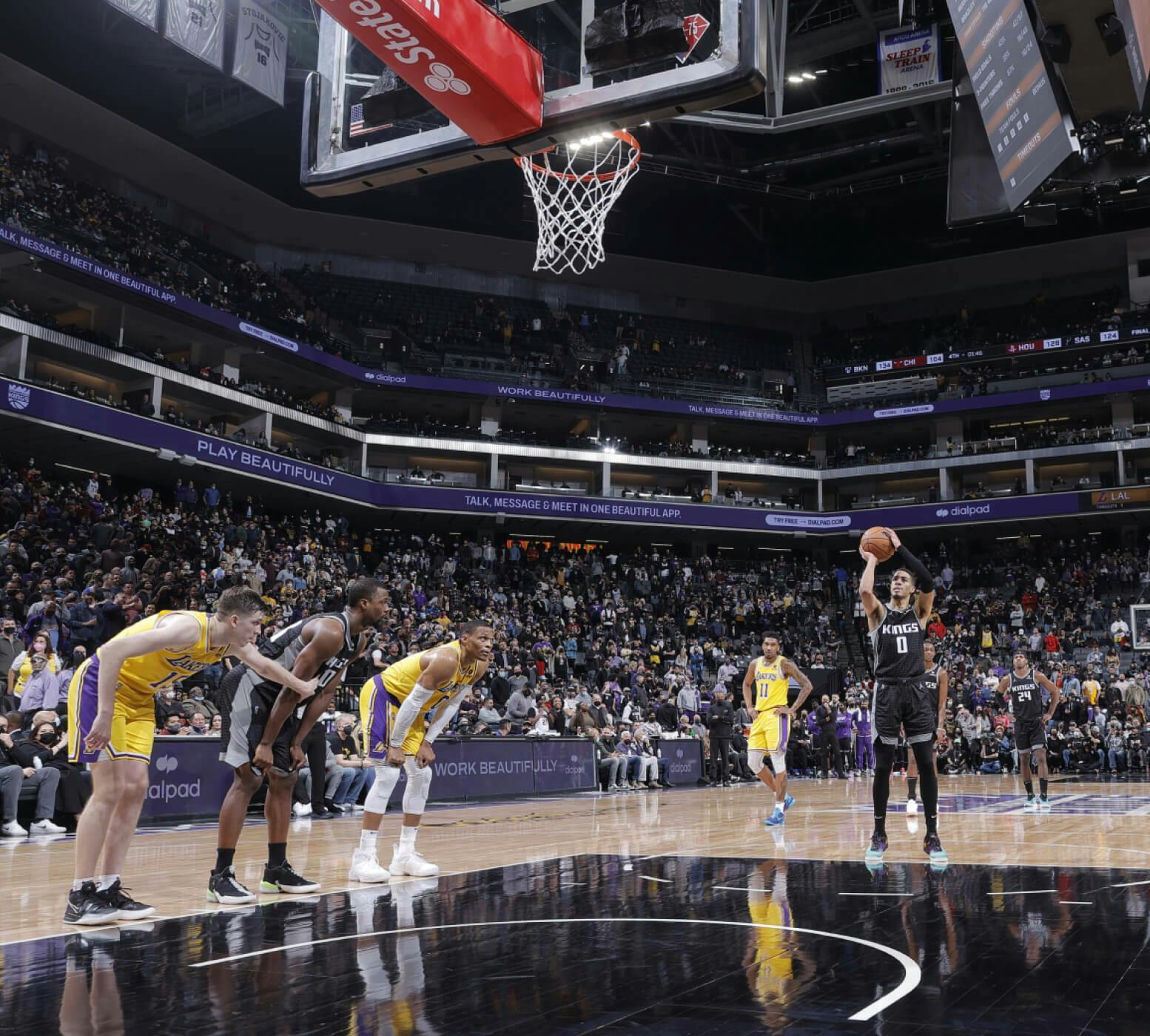 Sacramento Kings play against the LA Lakers