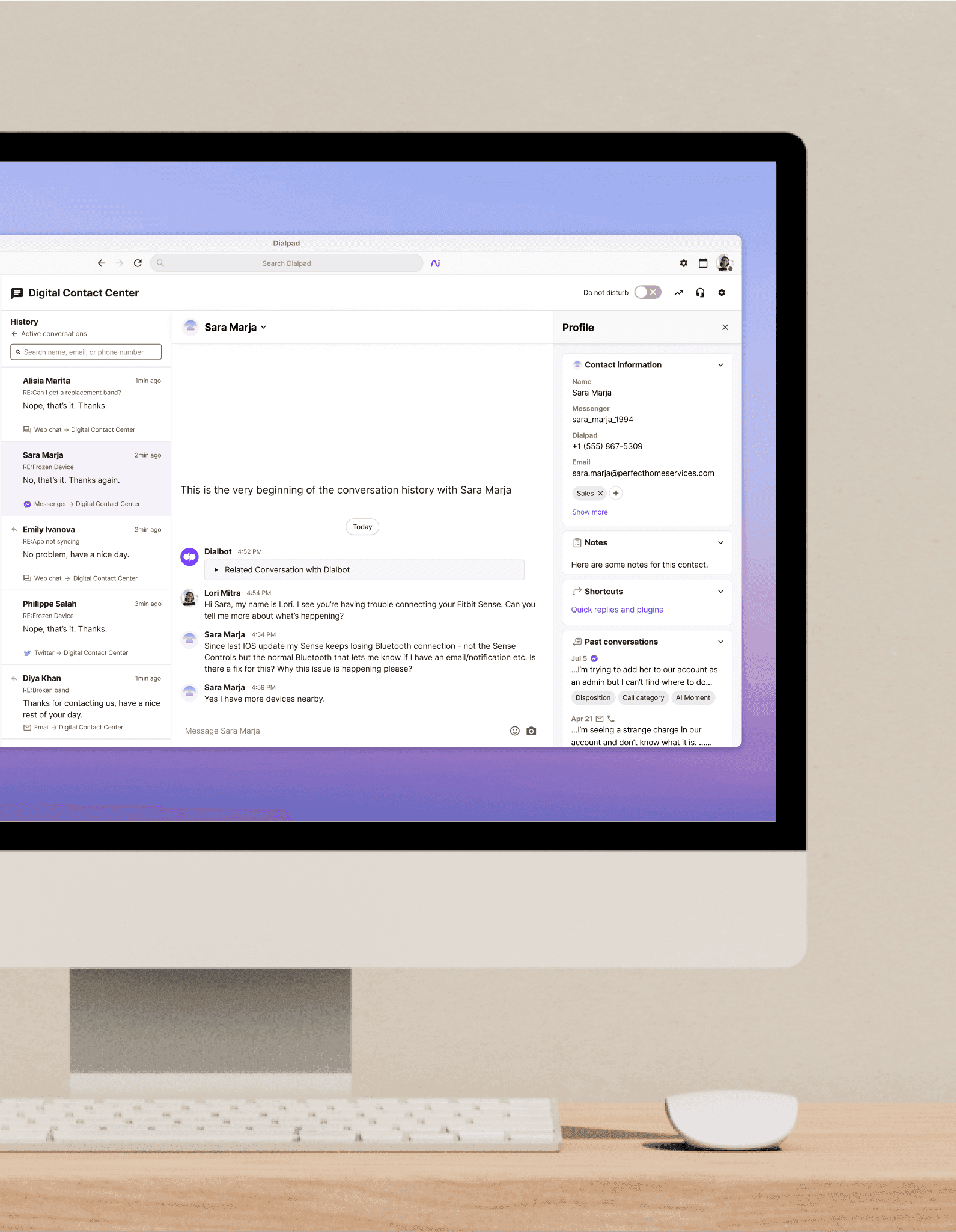 Monitor displaying a chat conversation in Dialpad's omnichannel contact center platform