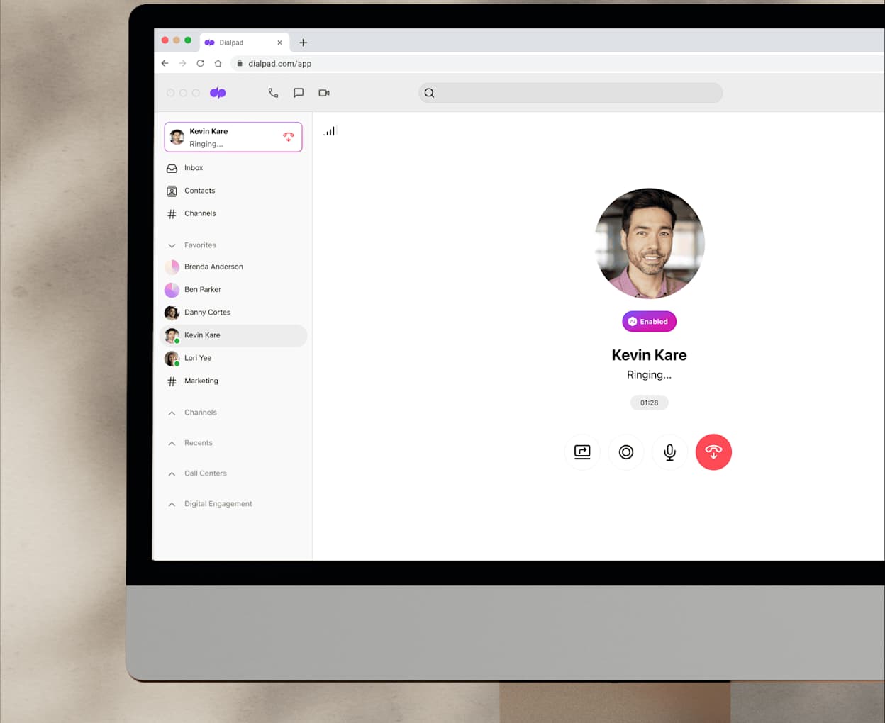 Making an international phone call from Dialpad's desktop app